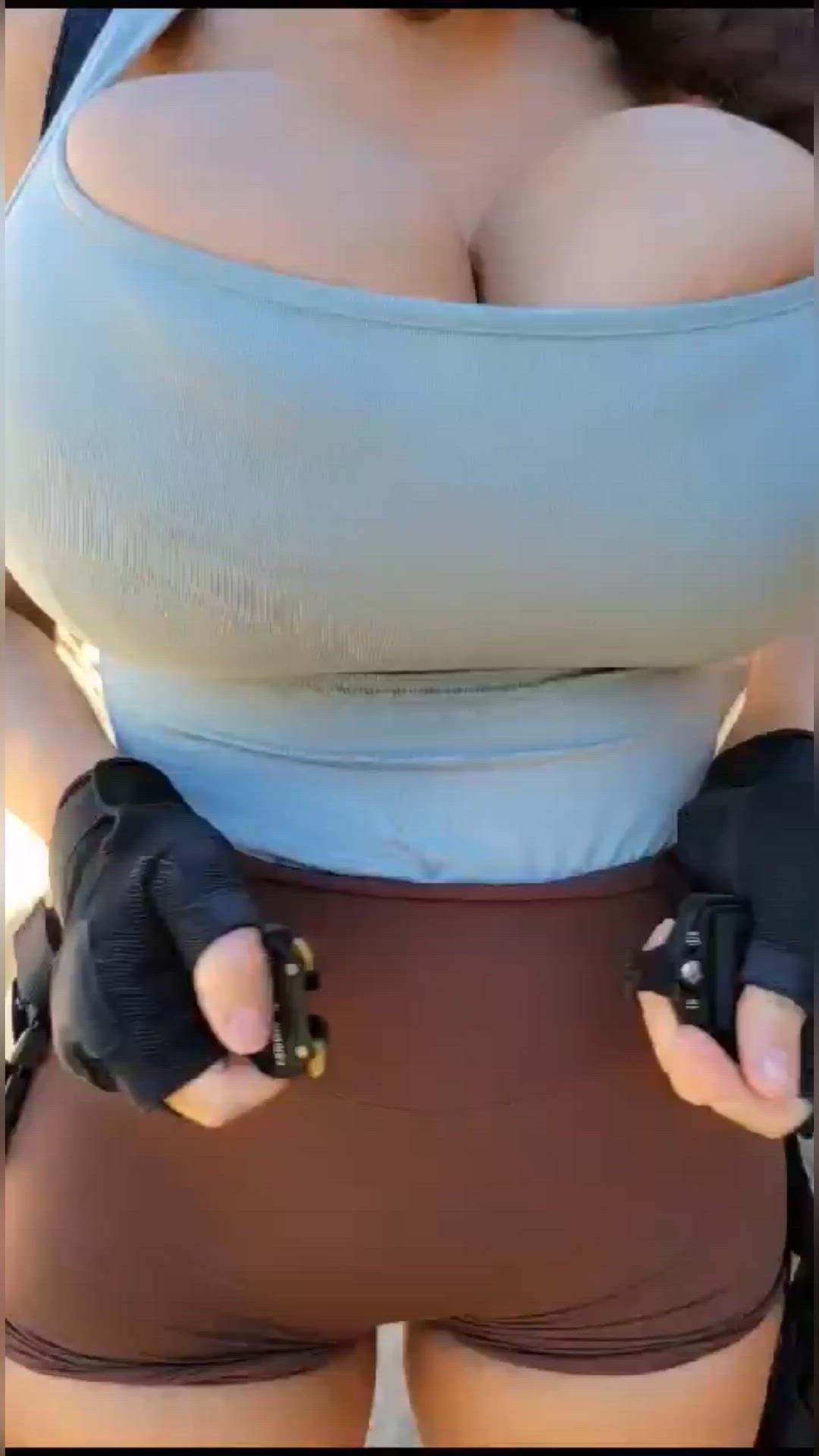 Big Tits Boobs Huge Tits Fake Tits Short Video #10662 video thumbnail