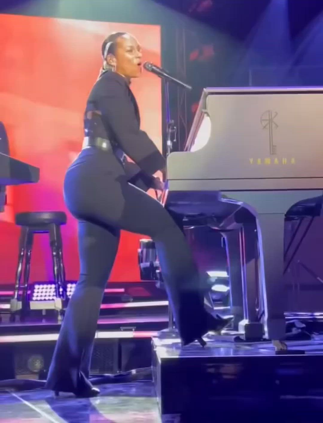 Big Ass Booty Bubble Butt Celebrity Short Video #2097 video thumbnail
