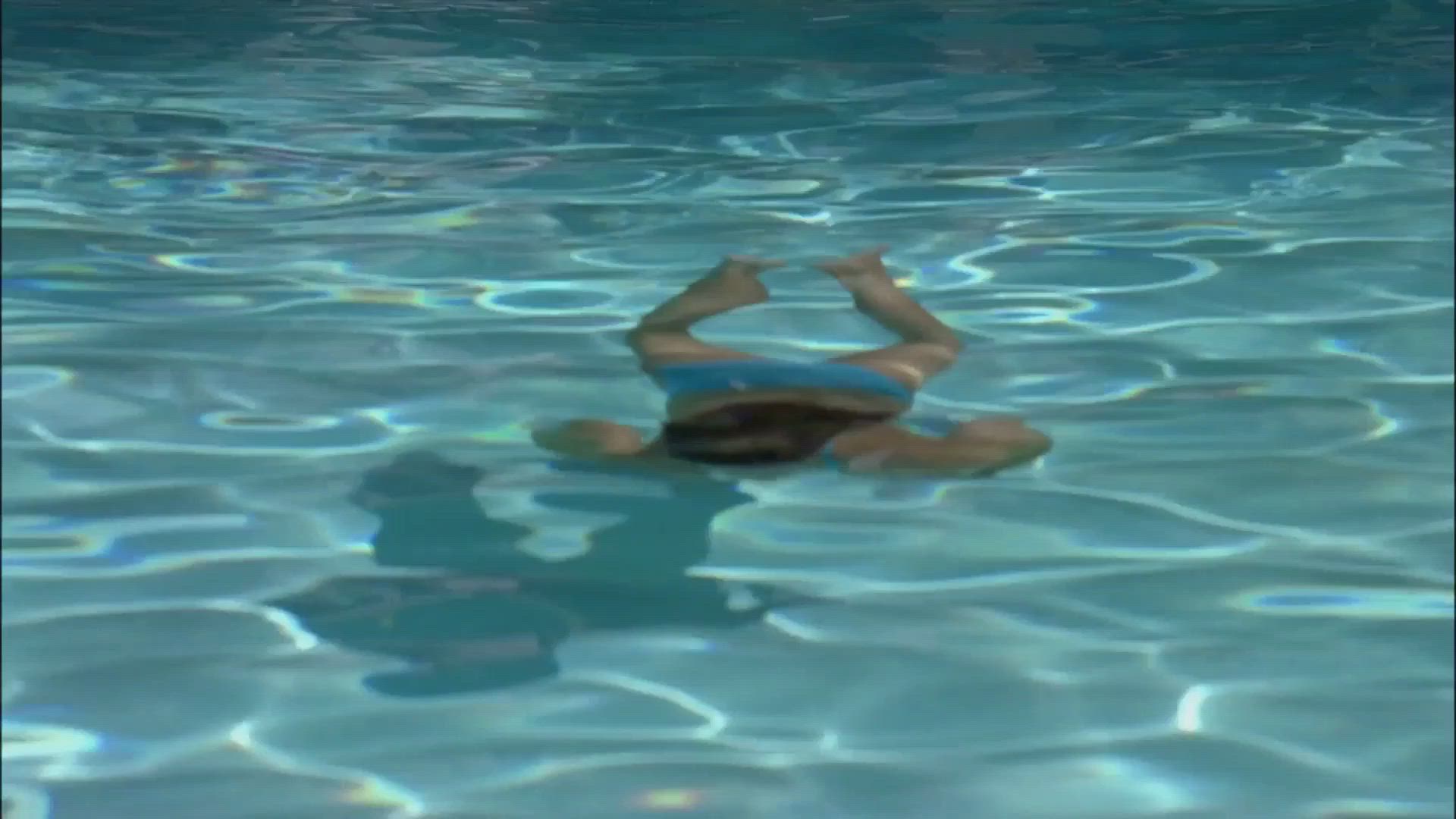 Swimsuit Swimming Pool Jennifer Garner Short Video #2960 video thumbnail
