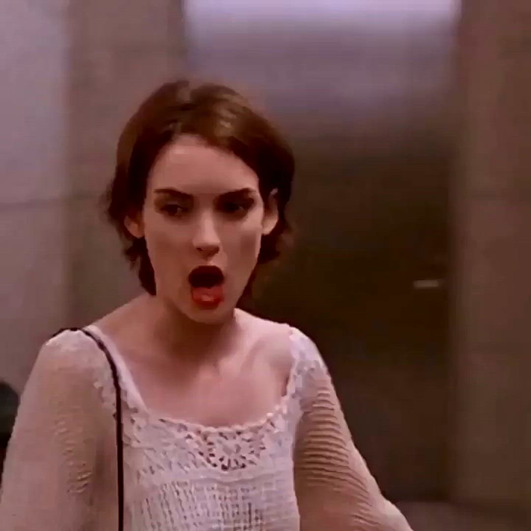 Jiggling Jiggle Braless Winona Ryder Short Video #490 video thumbnail