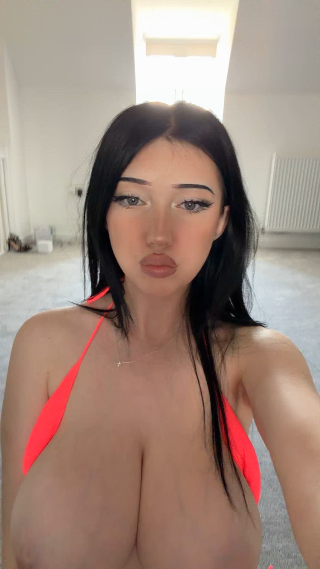 Babe Tease Hottie Short Video #9959 video thumbnail